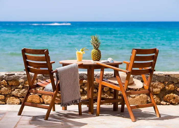 Kernos Beach Hotel & Bungalows